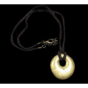 Classic Rustic Style Gold Tone Metal Disc Pendant Necklace